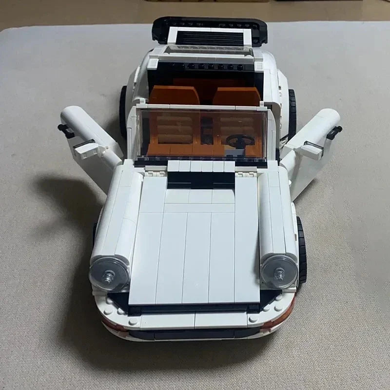 Retro Porsche 911 Racing Car